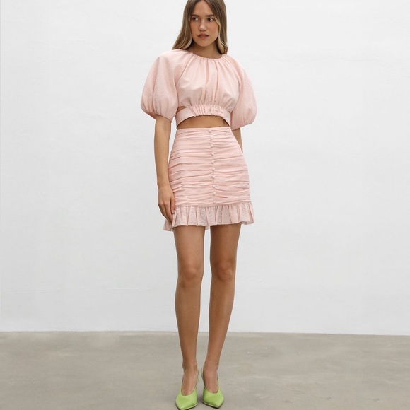 The most stunning blouse and skirt set, looks like brand new !! - Picture 4 of 6